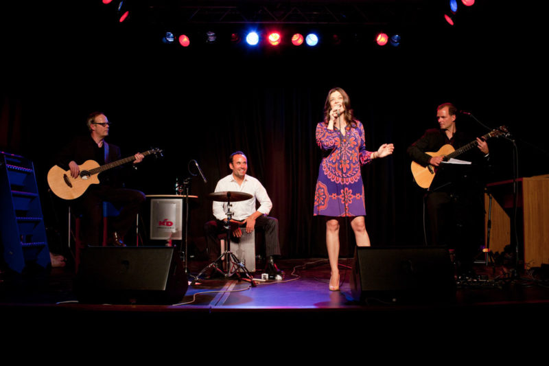 Bühnen Foto der Loungeband aus Köln. Foto: Eventfotograf Dirk Baumbach.